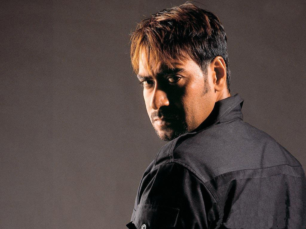Qayamat Movie Ajay Devgan Qayamat - HD Wallpaper 