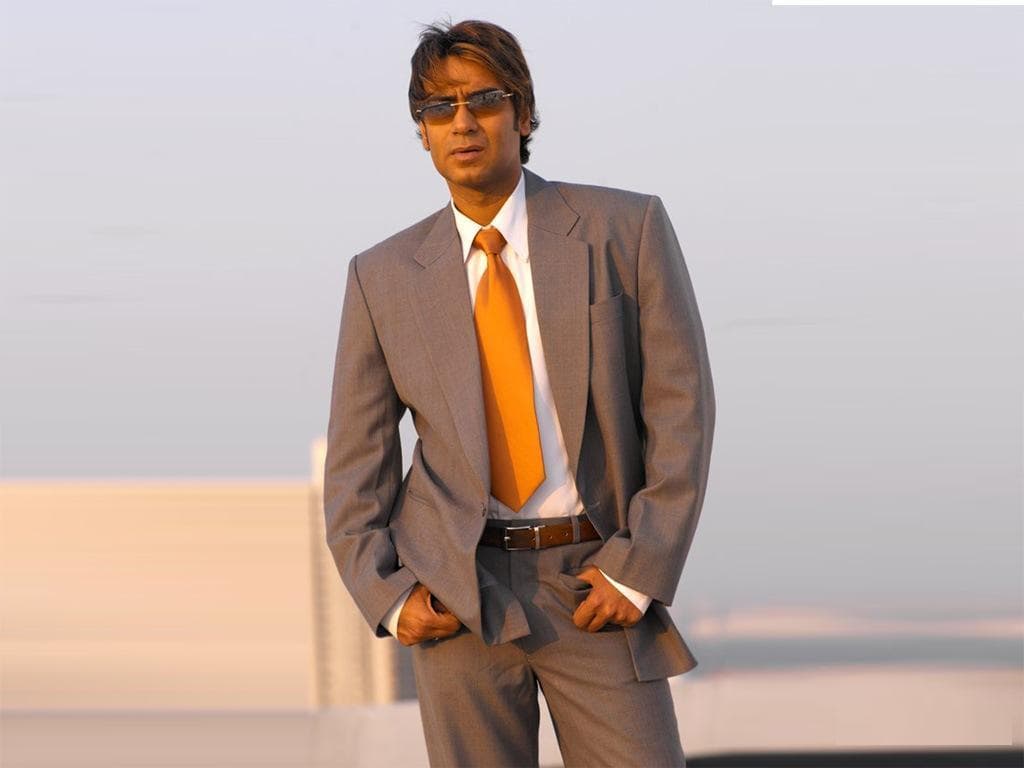 Ajay Devgan Widescreen - Ajay Devgan In Coat Pant - HD Wallpaper 