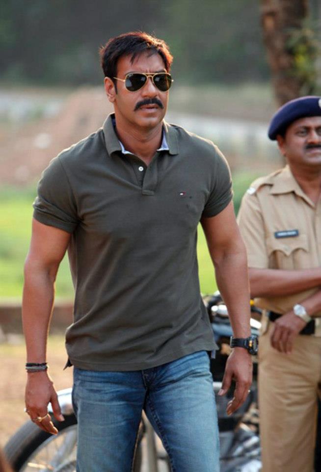 Ram Charan Ajay Devgan - HD Wallpaper 