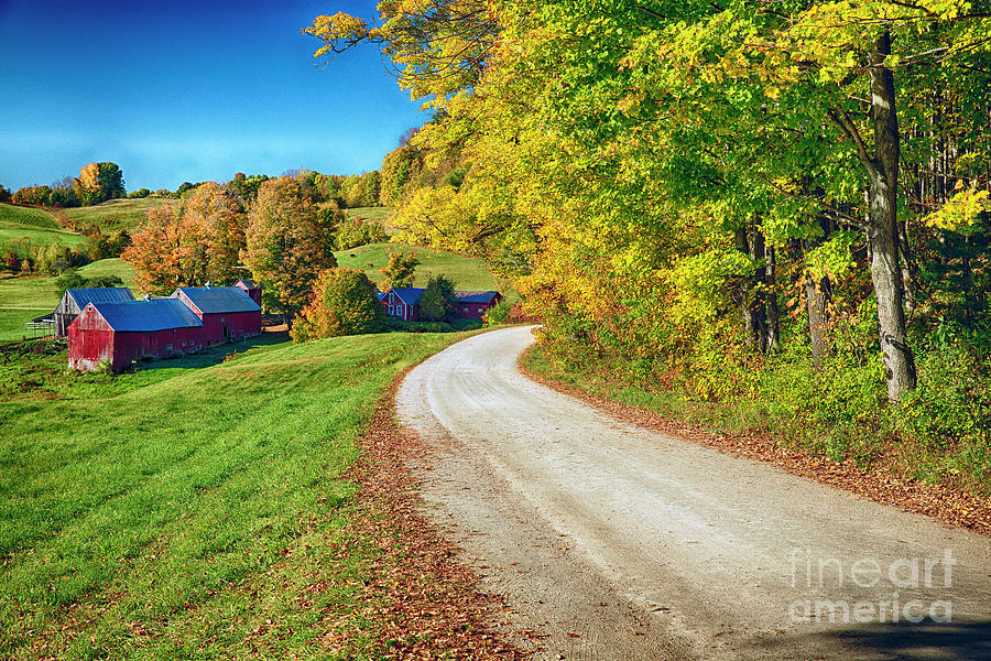 Country Road With Farm - 900x600 Wallpaper - teahub.io