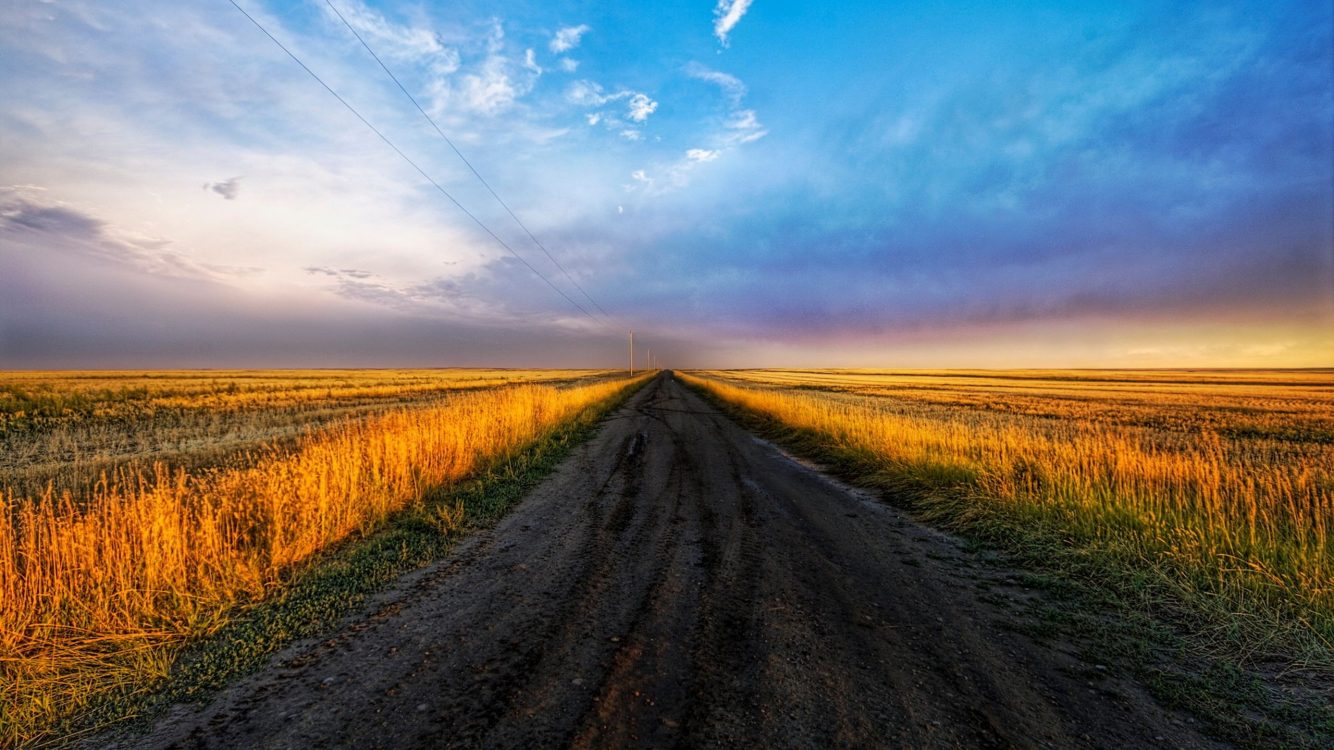 4k Country Road In A Field Wallpaper For Desktop And - 1334x750 Wallpaper -  