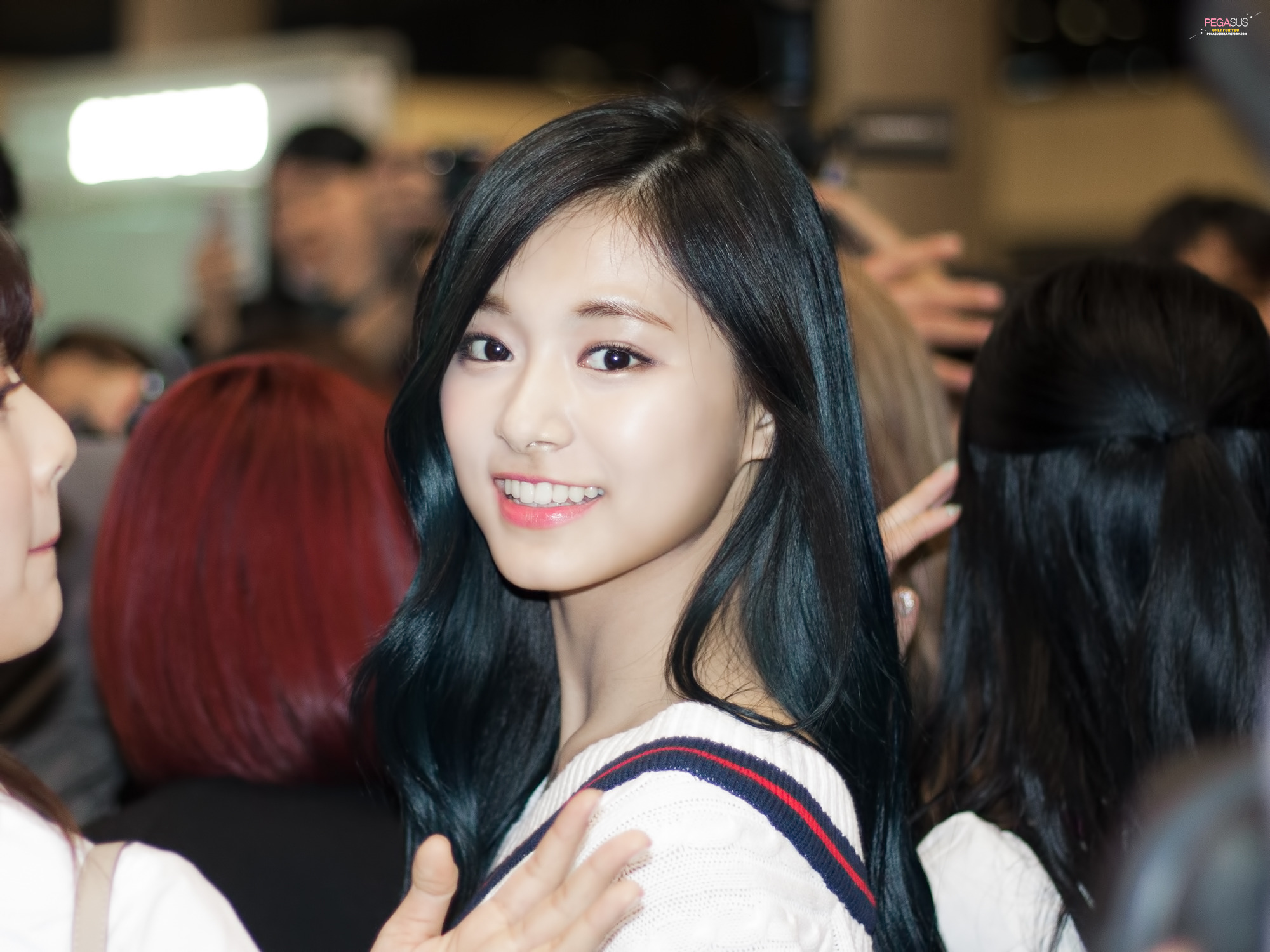 Tzuyu Twice Black Hair - HD Wallpaper 