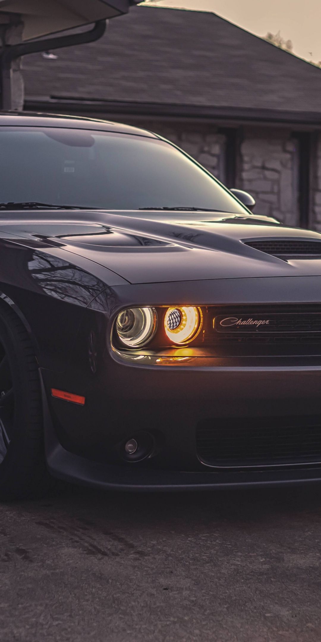 Dodge Challenger Hd Wallpaper For Iphone X - HD Wallpaper 