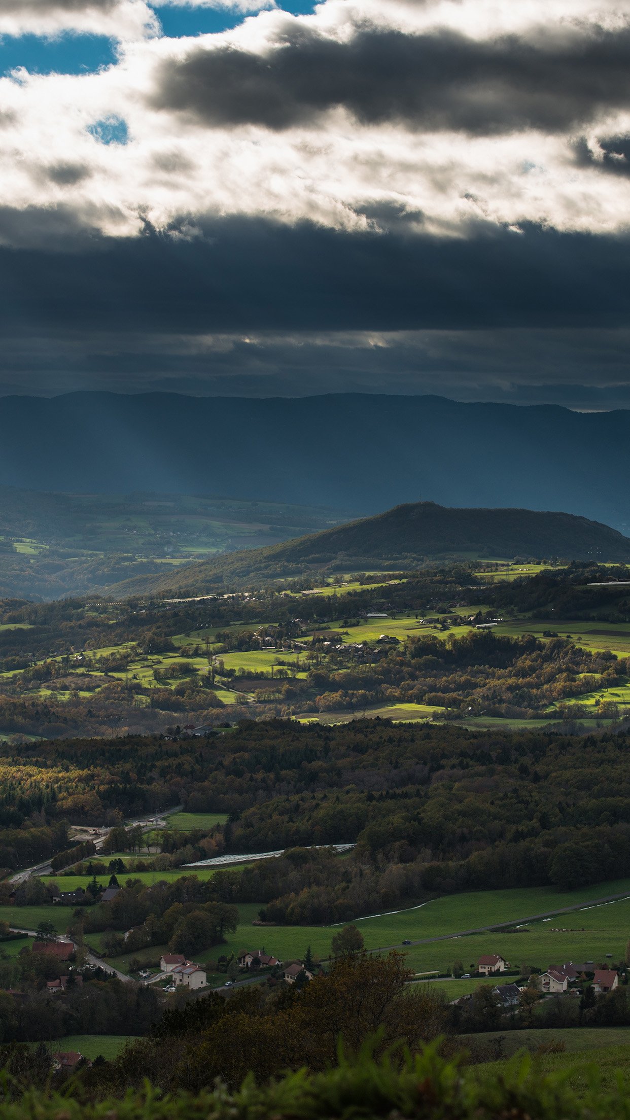 Overcast Valley - HD Wallpaper 