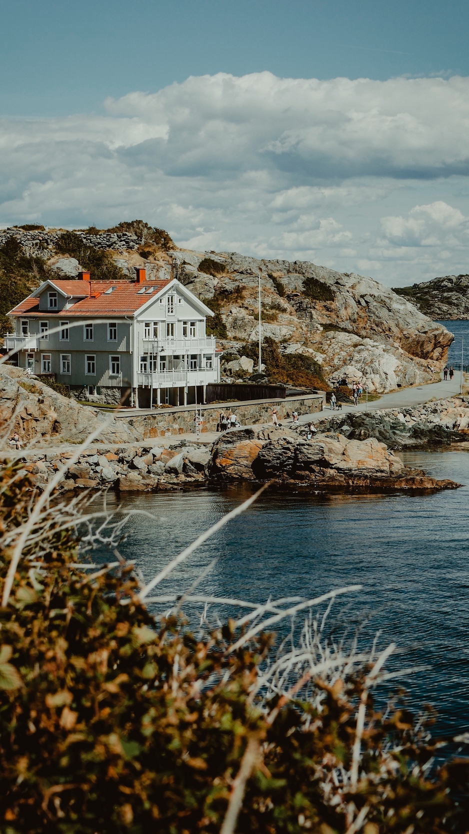 Wallpaper House, Sea, Shore, Rocks, Gothenburg, Sweden - Sweden Wallpaper Iphone - HD Wallpaper 