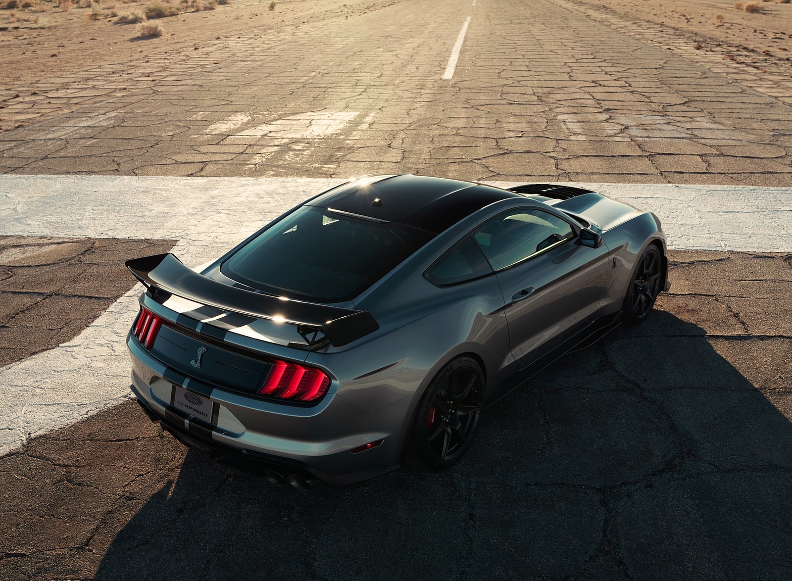 2020 Ford Mustang Shelby Gt500 Top Wallpapers - Sexy 2019 Mustang - HD Wallpaper 