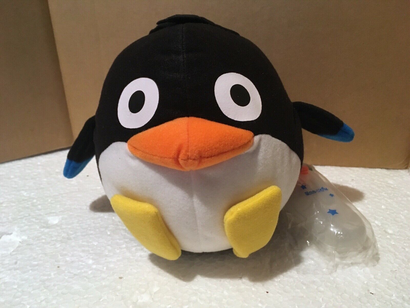 Adã©lie Penguin - HD Wallpaper 