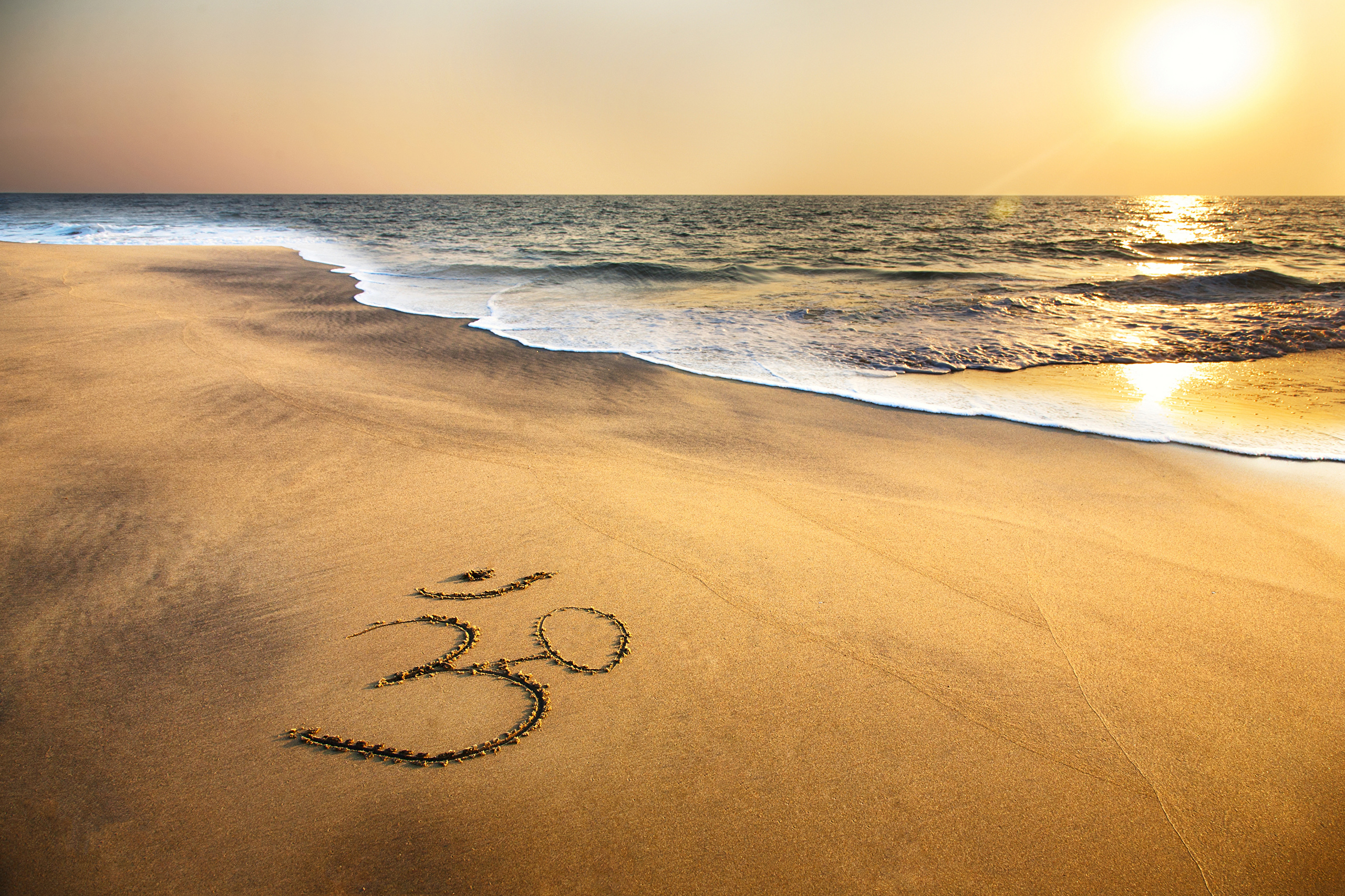 Om Symbol In Beach - HD Wallpaper 