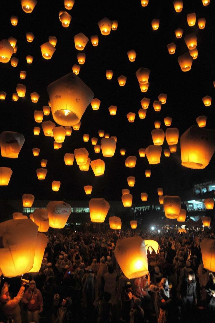 Beautiful Sky Lanterns - 736x1105 Wallpaper Beautiful Sky Lanterns - 736x1105 Wallpaper