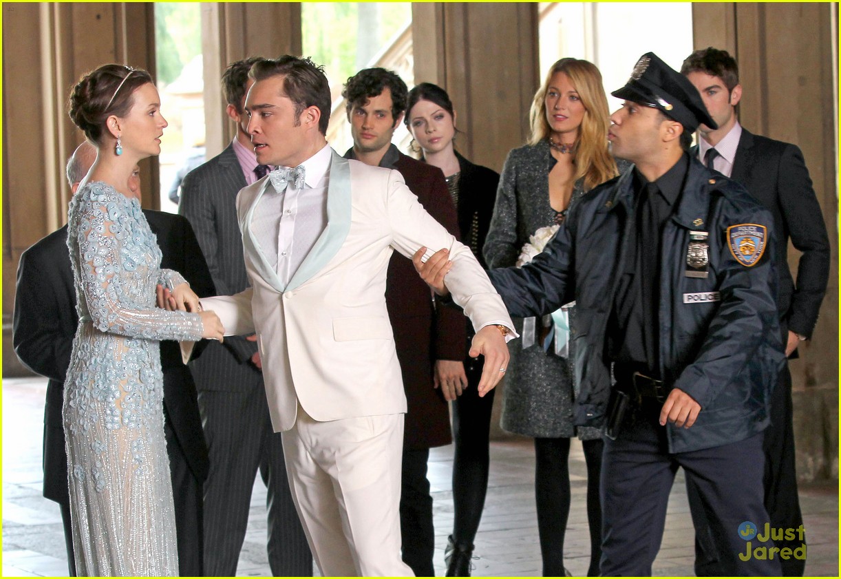 Blake Lively Gg Wedding Pics - Mariage Chuck Et Blair - HD Wallpaper 