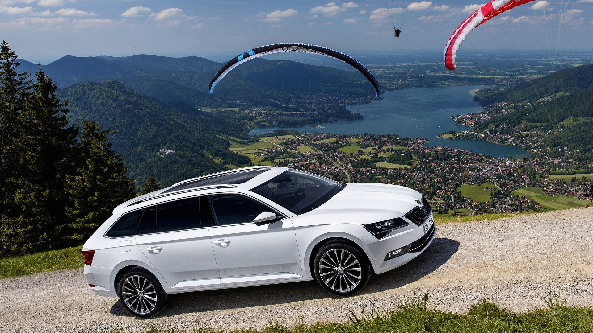 2016 Skoda Superb Combi Wallpaper - Skoda Superb Combi 2018 - HD Wallpaper 