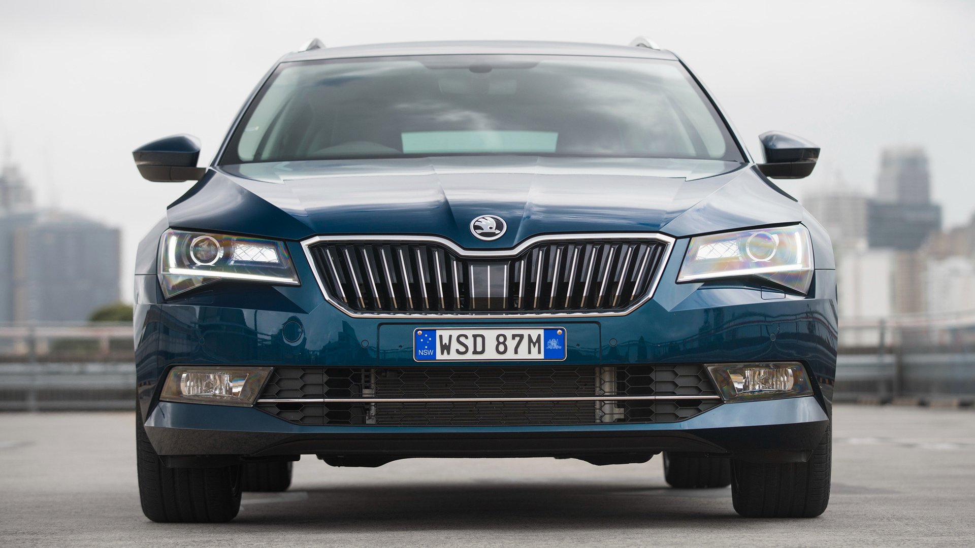 Skoda Superb Wallpaper Hd - Executive Car - HD Wallpaper 