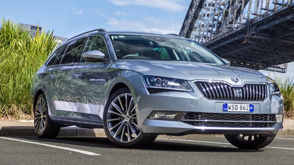 Skoda Backgrounds, Compatible - 2018 Skoda Superb Wagon Review - HD Wallpaper 