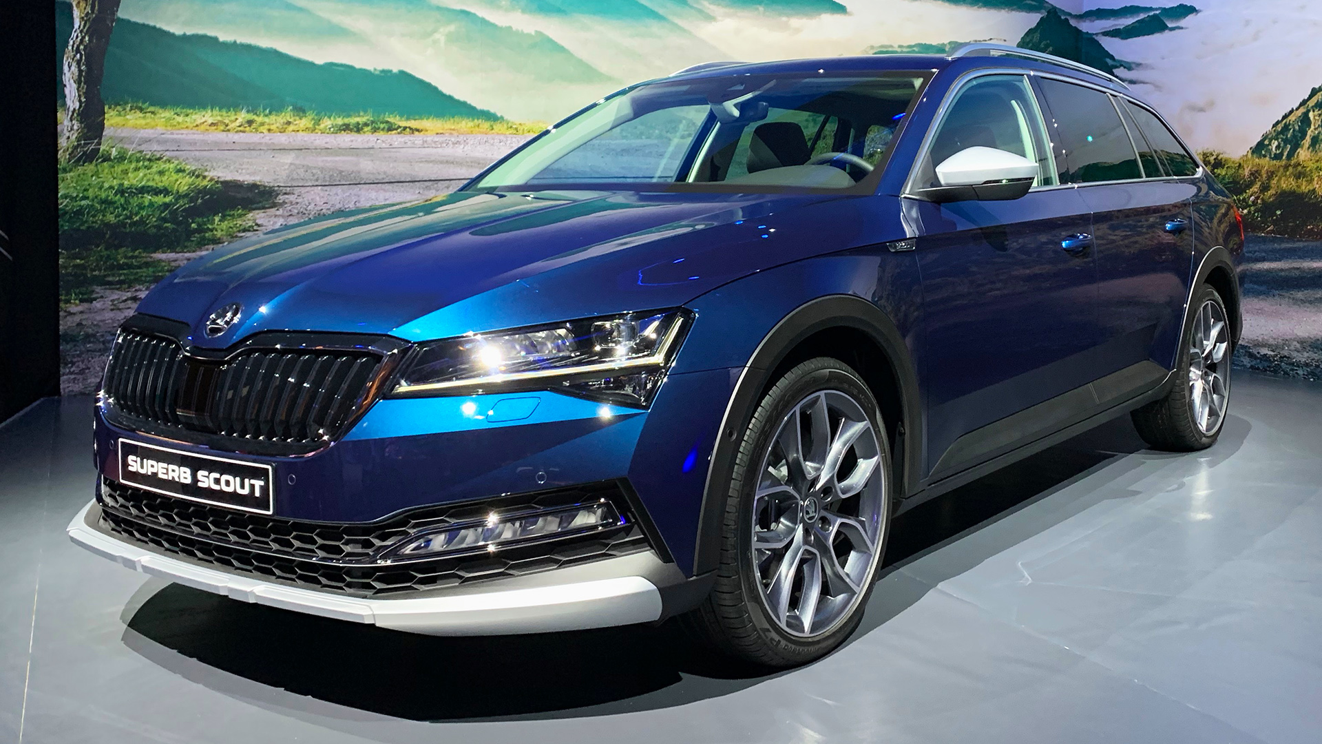 Skoda Superb Scout 2020 - HD Wallpaper 