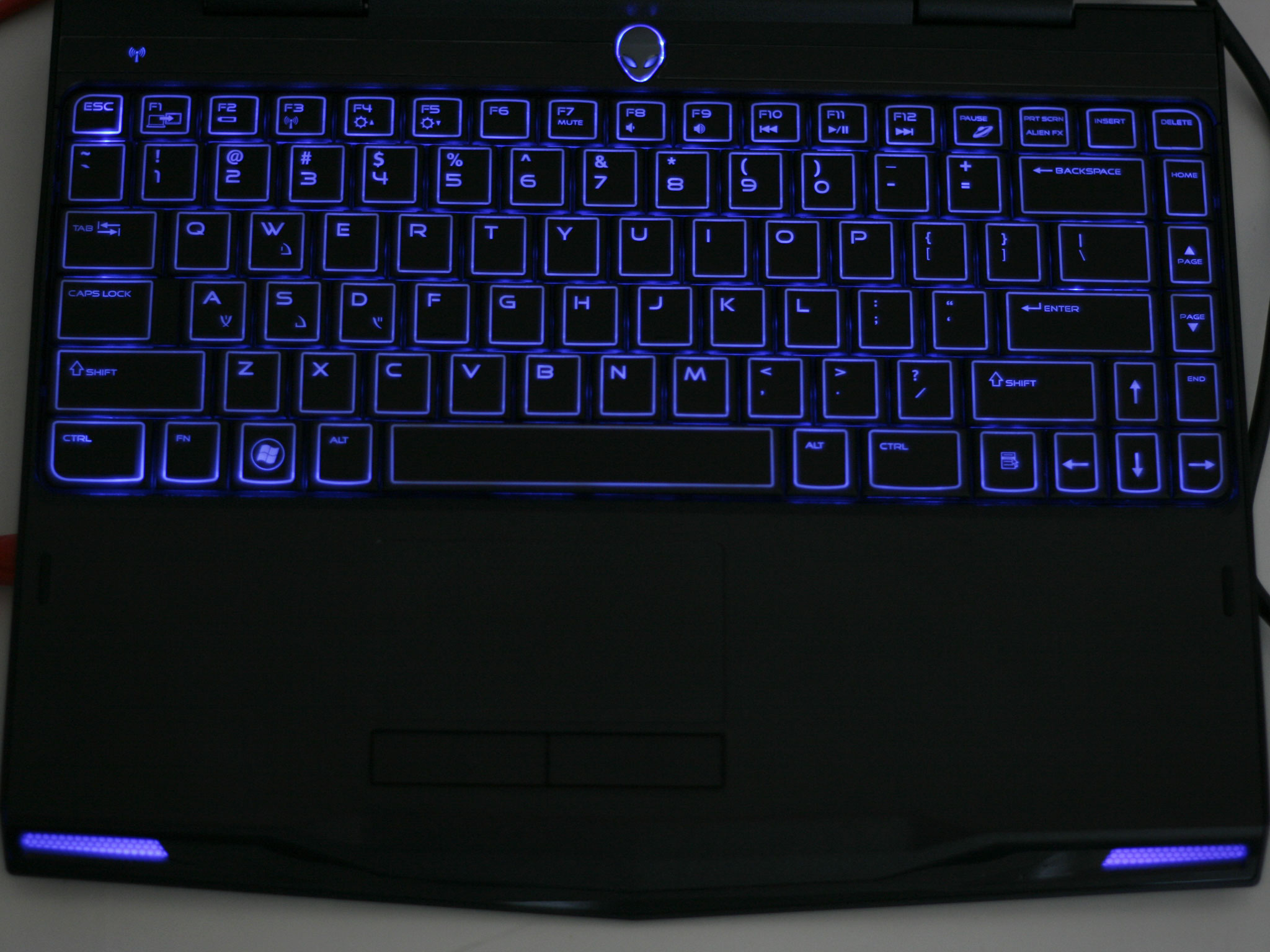 Alien Laptops Keyboard - HD Wallpaper 