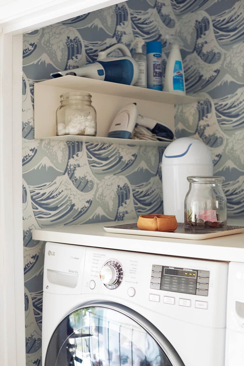 Laundry Room Emily Henderson Big Wave Wallpaper Blue - Cole And Sons Wave - HD Wallpaper 