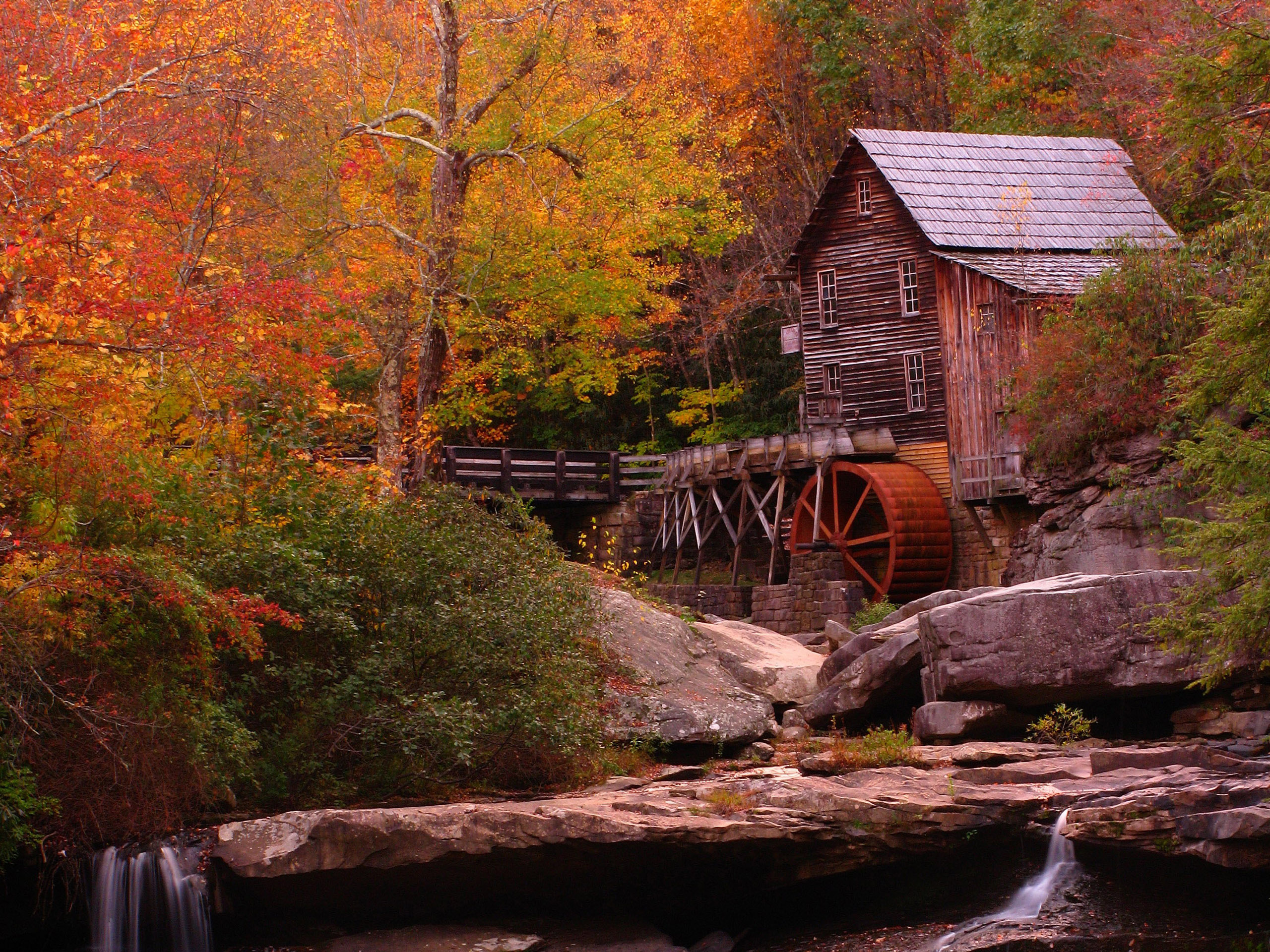 Free Desktop Wallpaper Autumn Scenery - Babcock State Park, Glade Creek Grist Mill - HD Wallpaper 