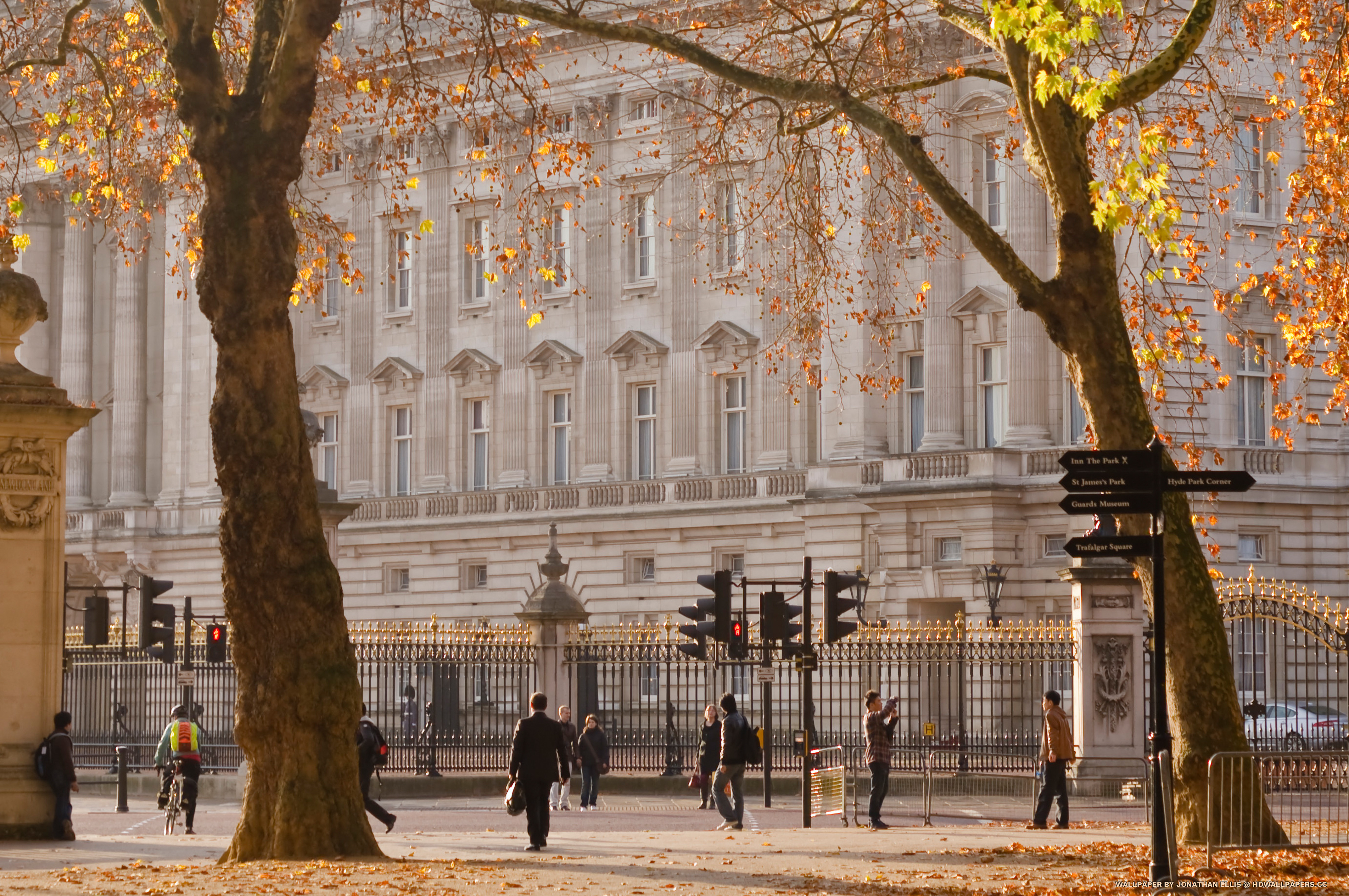 Buckingham Palace - HD Wallpaper 