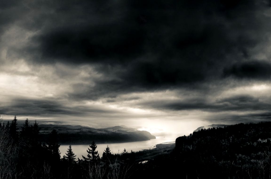 Dark Weather Desktop And Mobile Wallpaper Wallippo - Dark And Gloomy Weather - HD Wallpaper 