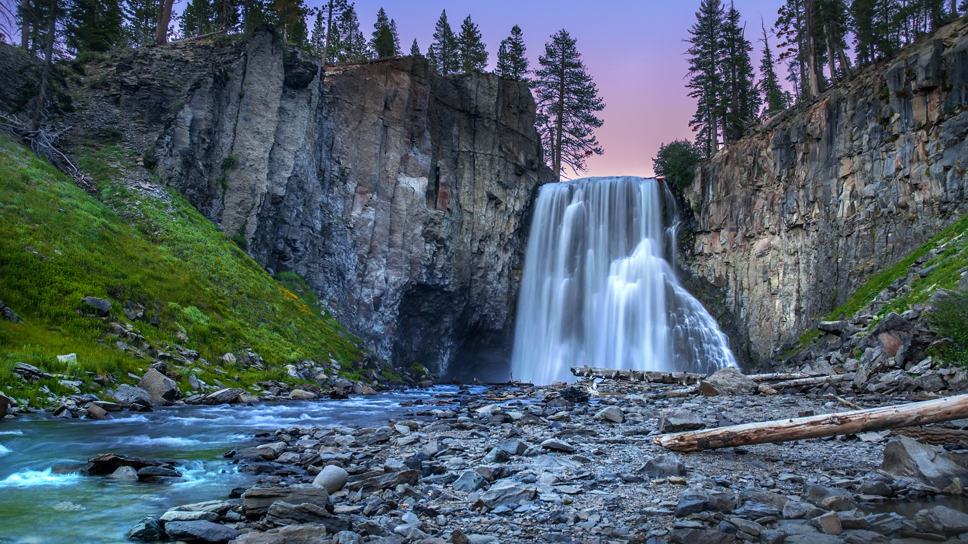 Waterfall With Rocks - HD Wallpaper 