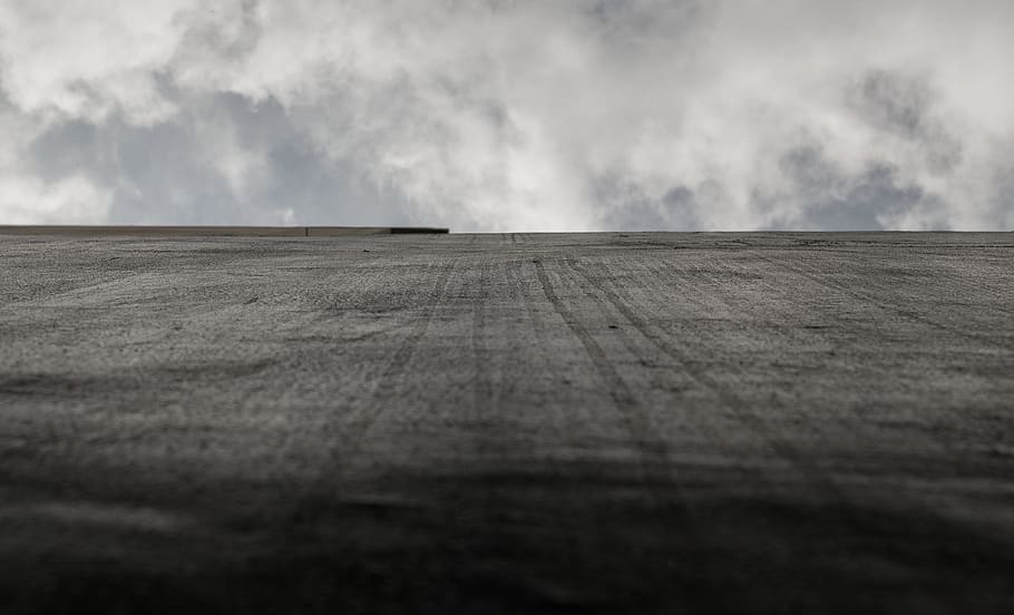 Philippines, Metro Manila, Tears, Cloudy, Gloomy, Minimal, - Monochrome - HD Wallpaper 