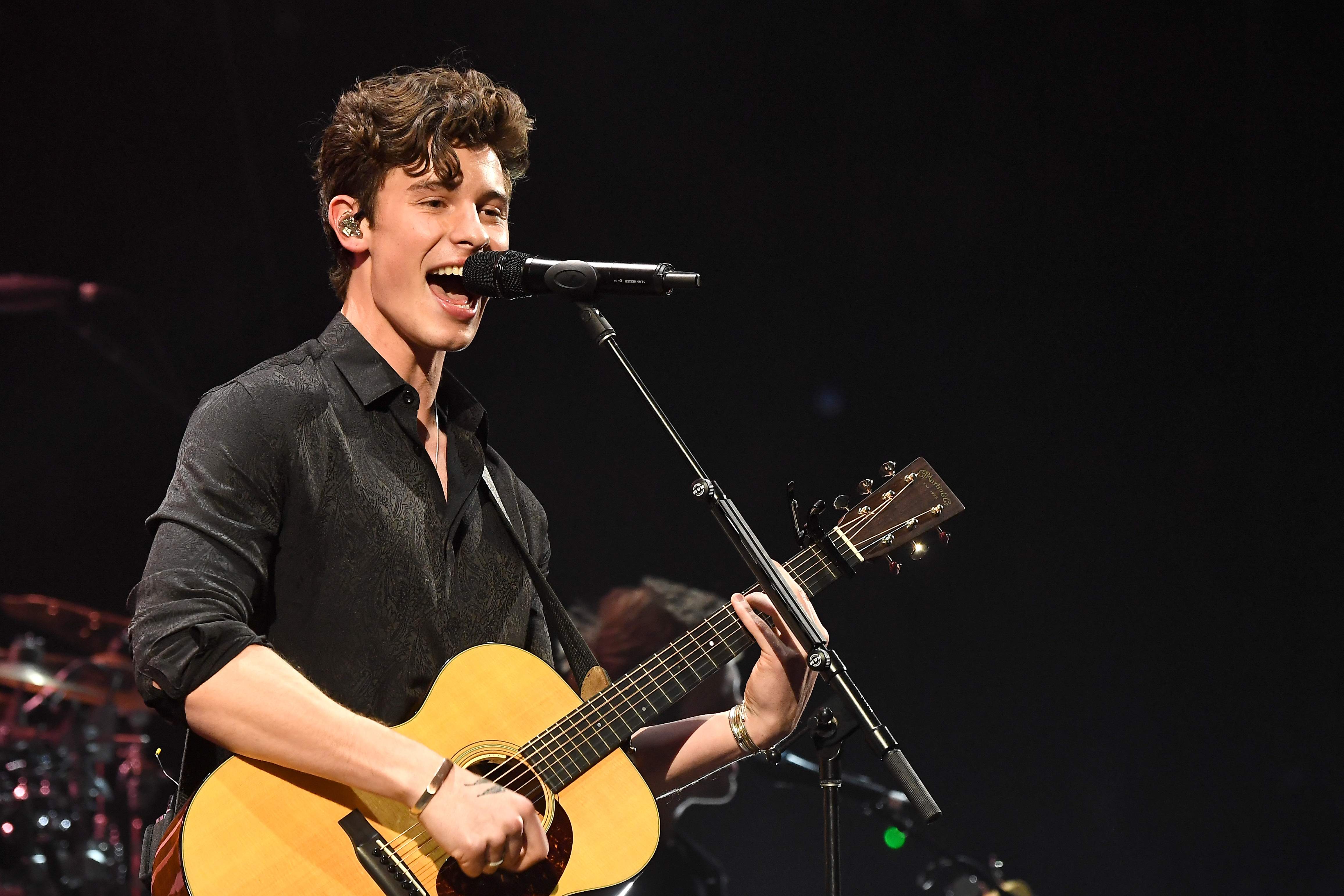 Singer Shawn Mendes - HD Wallpaper 