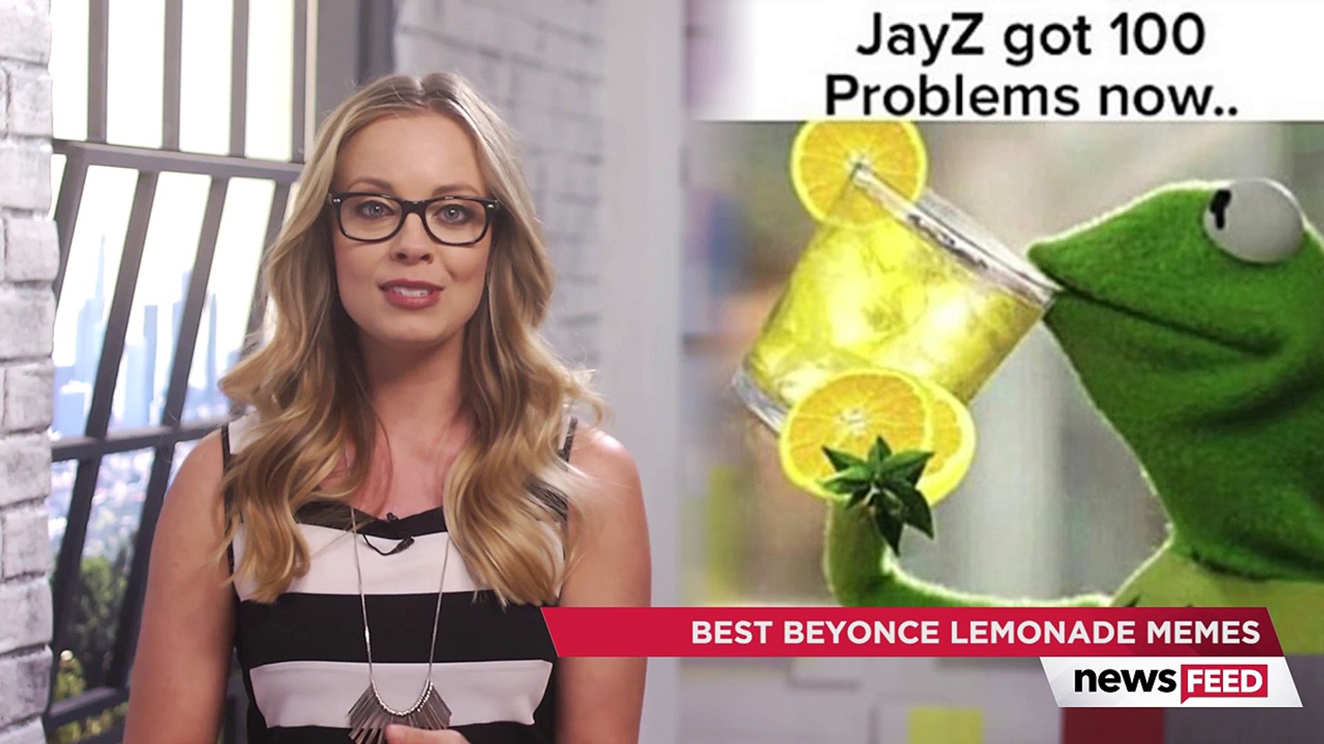 Kermit The Frog Drinking Lemonade - HD Wallpaper 