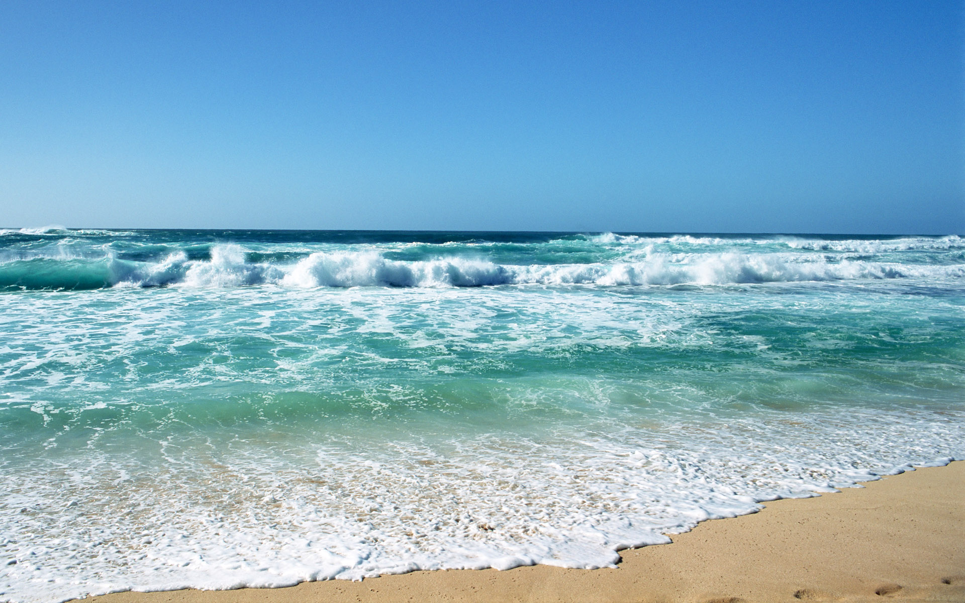 Beach Waves Wallpapers - Sea Waves And Sand - HD Wallpaper 