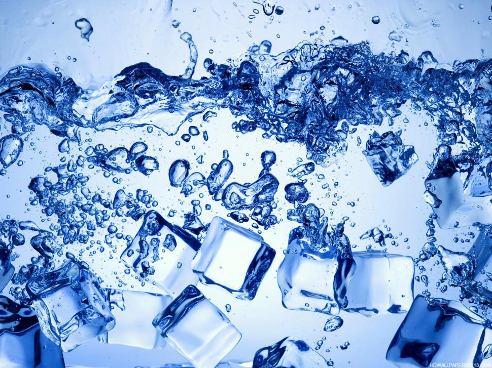 Ice Cubes Water Hd Desktop Wallpaper,frost Wallpaper,frozen - Ice Cubes In Water - HD Wallpaper 