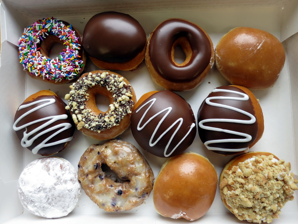 Krispy Kreme Donut Photography - HD Wallpaper 