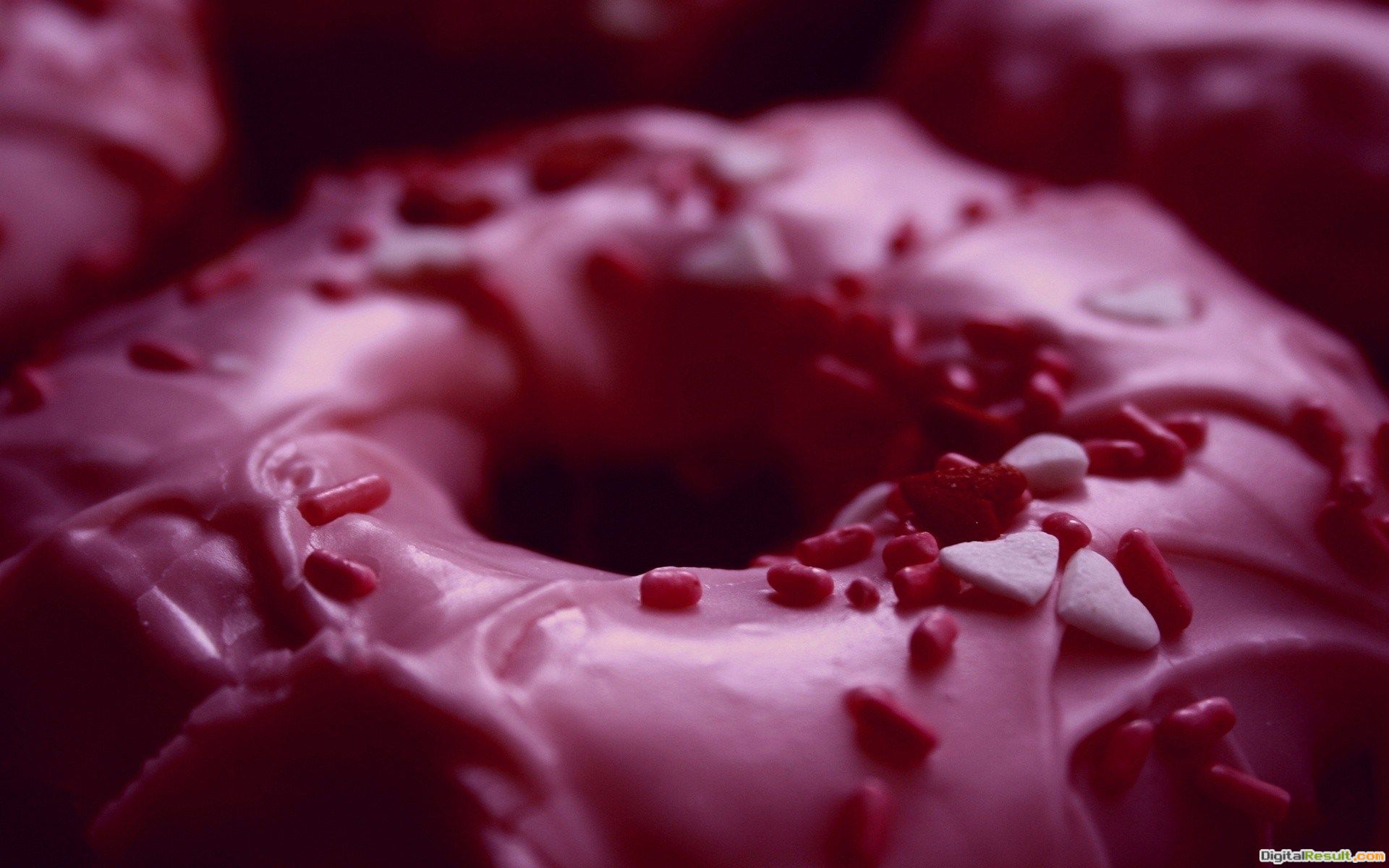 Wallpaper, Donuts Wallpapers, Atom Orbiting Pink Donutspink - Donut Macro - HD Wallpaper 