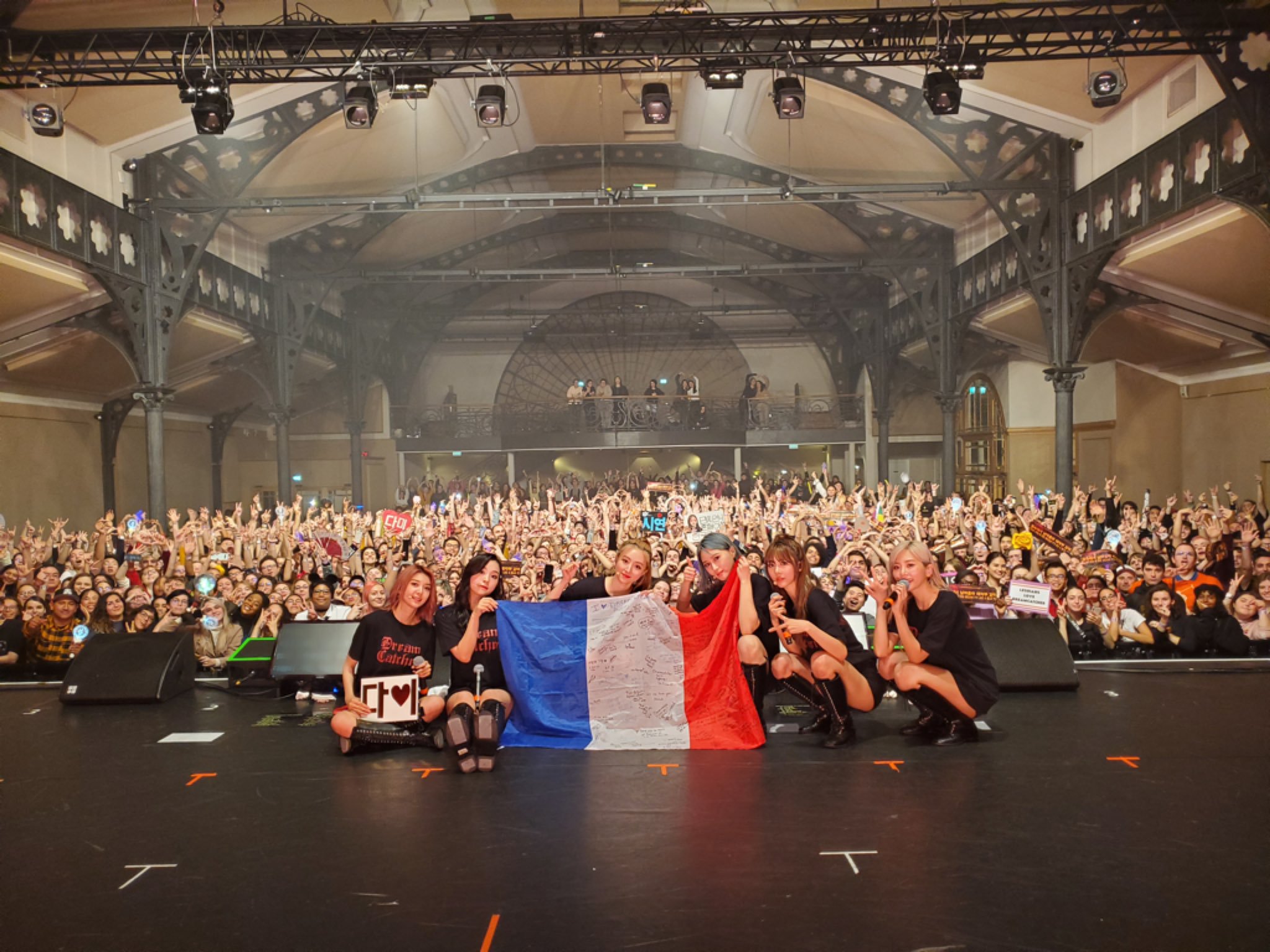 Audience - HD Wallpaper 