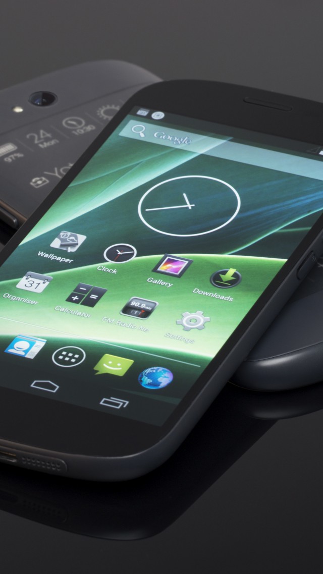 Yotaphone 2 - HD Wallpaper 