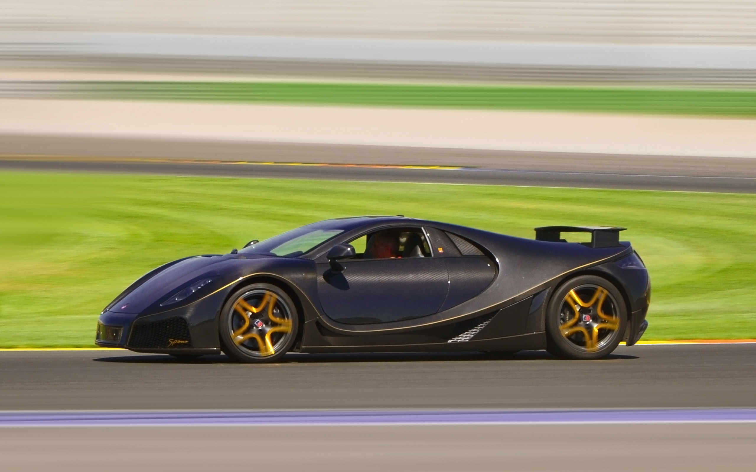 Mclaren P1 - HD Wallpaper 