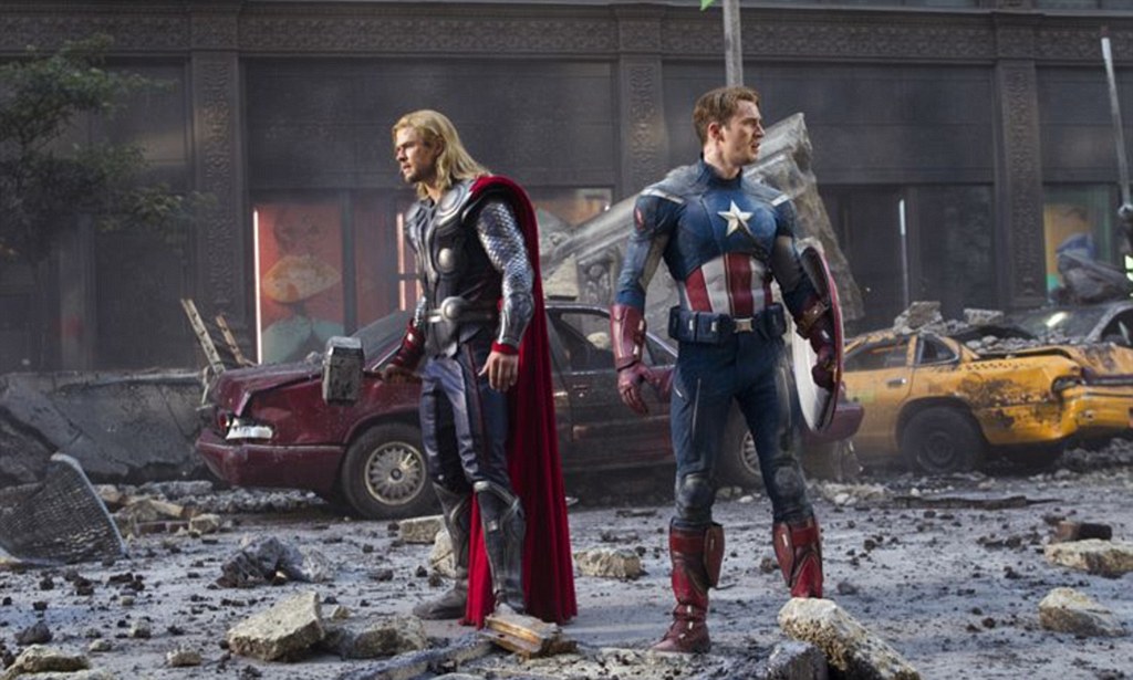 Captain America With Thor - HD Wallpaper 