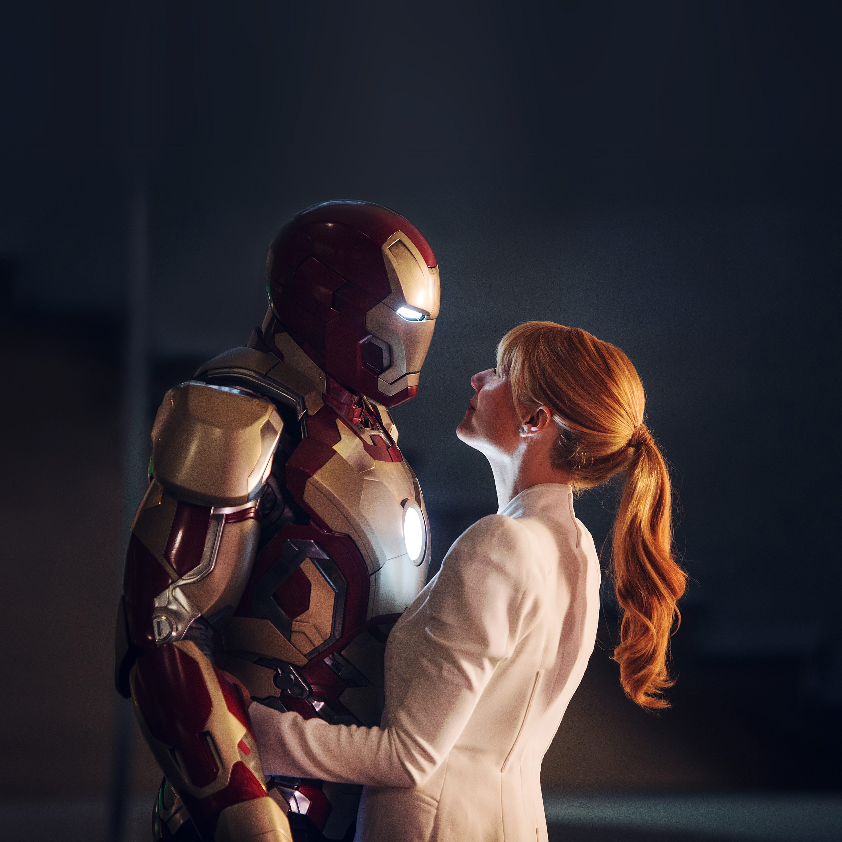 Tony Stark With Pepper - HD Wallpaper 