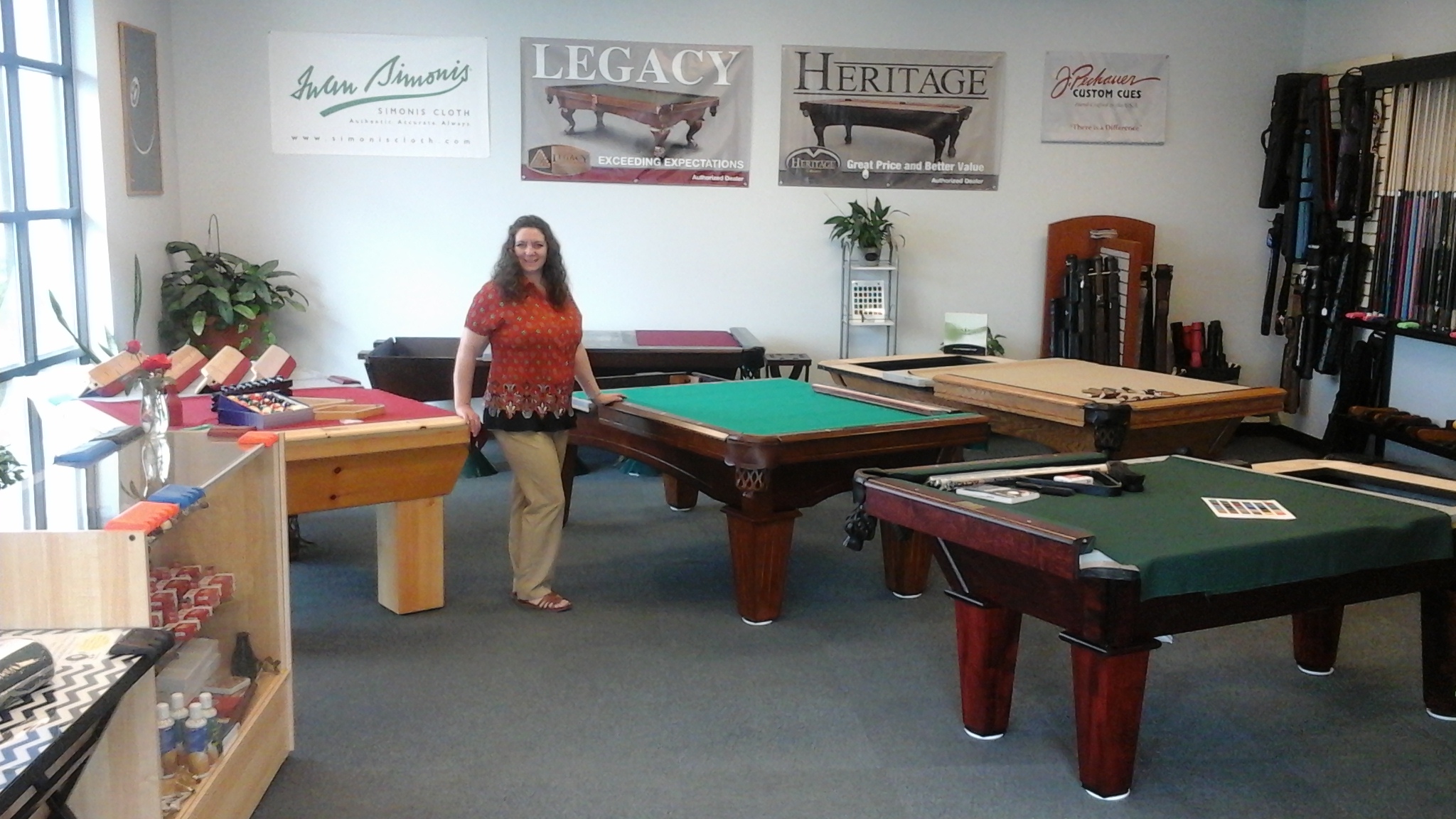 Store With Carlajean Main - Billiard Table - HD Wallpaper 