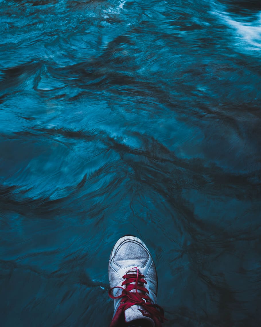 Water, River, Feet, Shoes, Blue, Aesthetic, One Person, - HD Wallpaper 