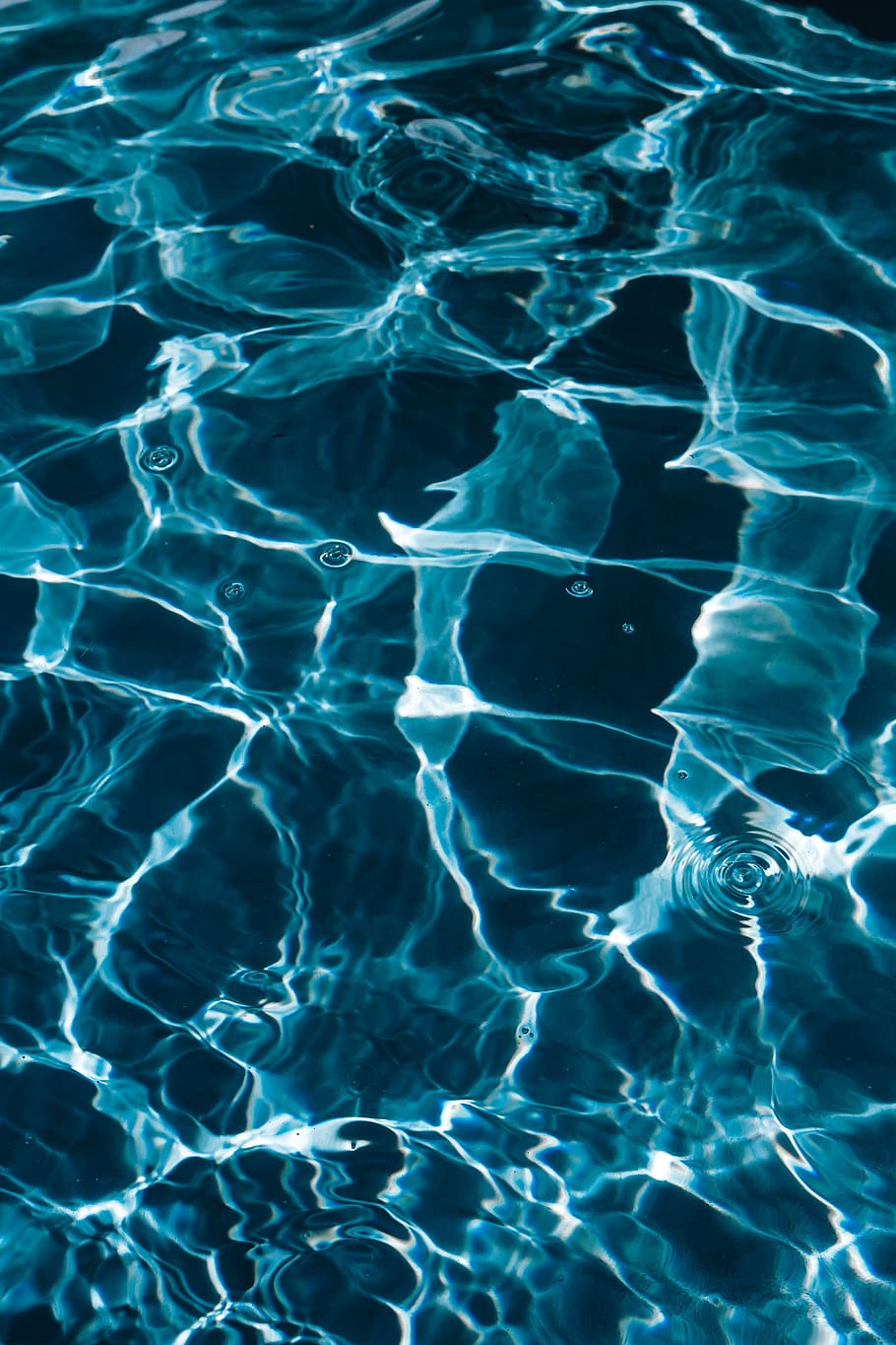 Wavy Water Surface In A Swimming Pool, Wave, Abstract, - Water Surface - HD Wallpaper 