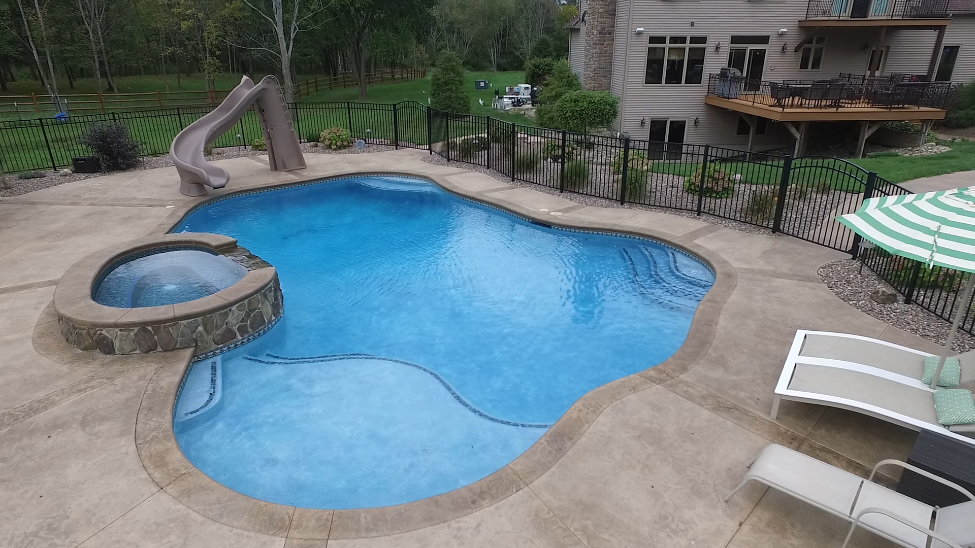 Beauty Pools - HD Wallpaper 