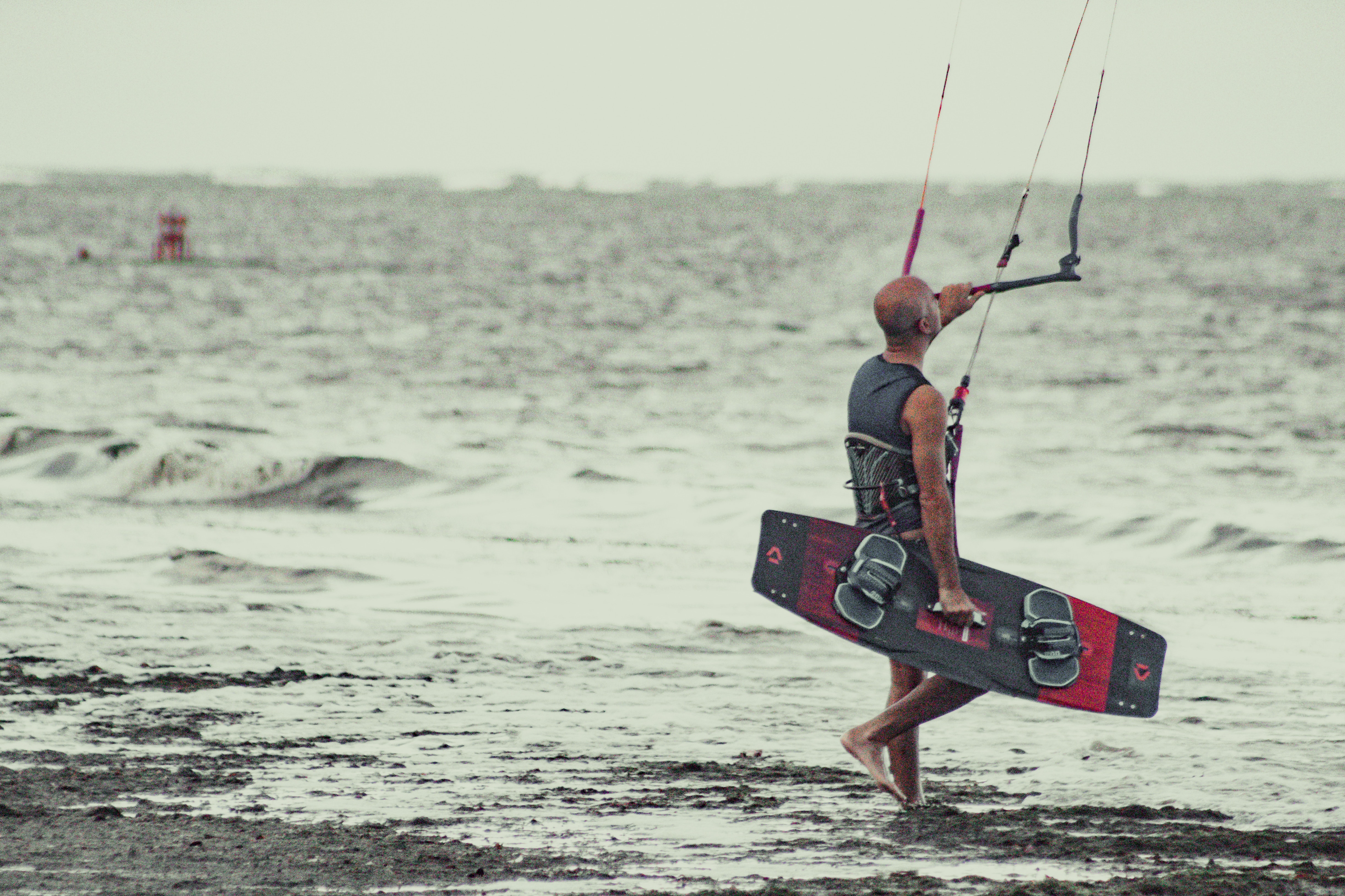 Kitesurfing - HD Wallpaper 