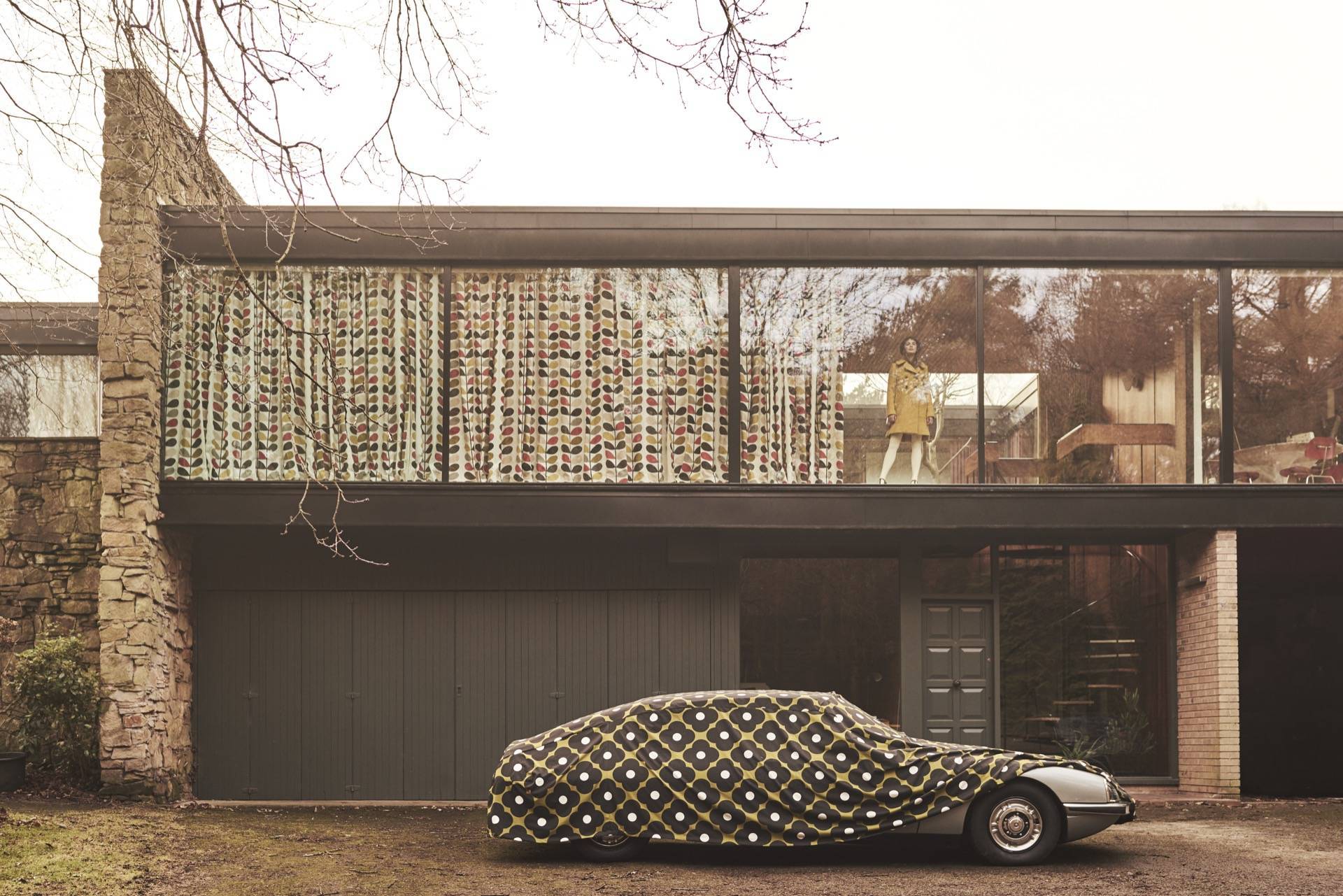 Orla Kiely Spot Flower Seagrass Furniture - HD Wallpaper 