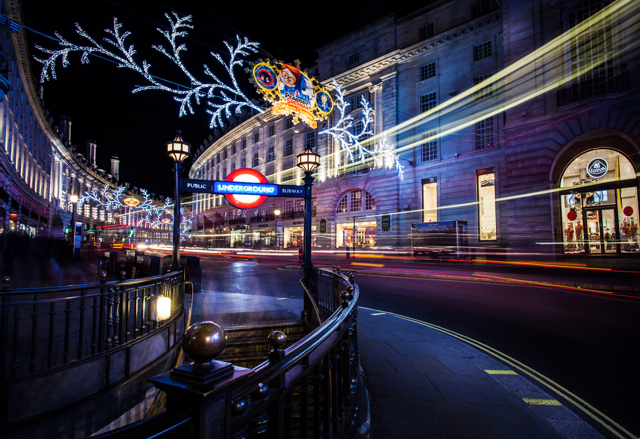 Wallpaper Of London, Regent Street, Night Background - London Wallpaper Long Exposure - HD Wallpaper 