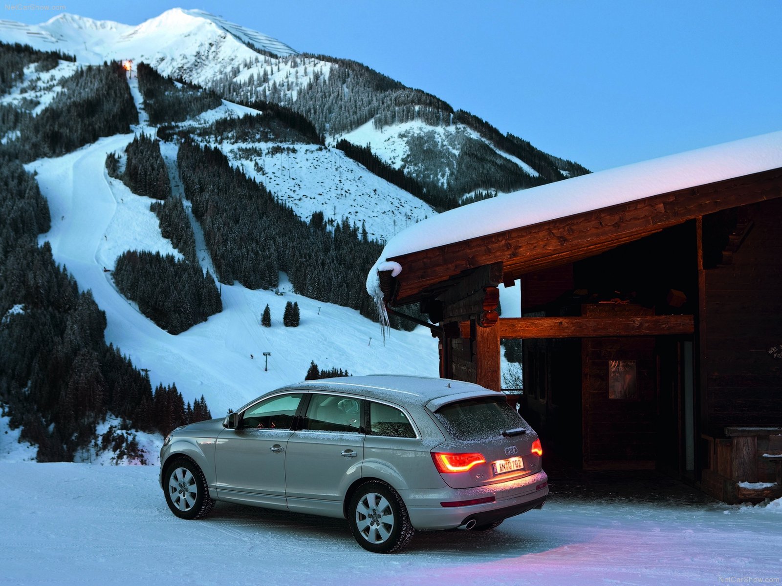 Audi Q7 Photo - Audi Q7 4l Snow - HD Wallpaper 