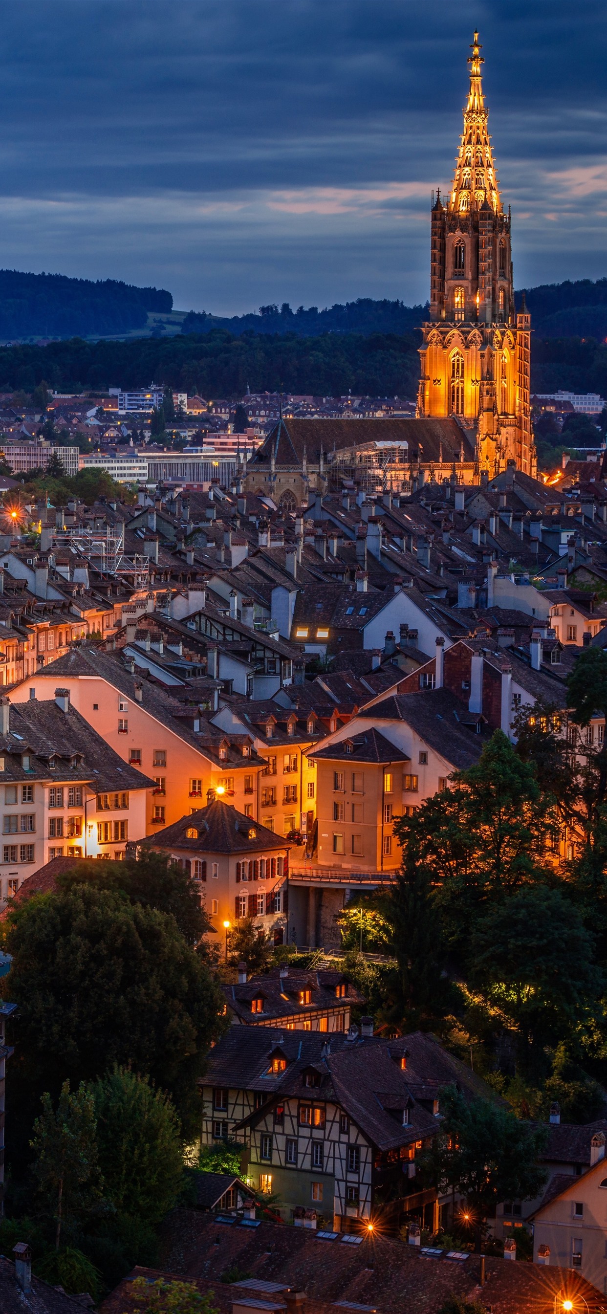 Старый город (берн). Столица швейцарии берн или женева. Берн столица швейцарии фото. Фон берне. Фон берне.