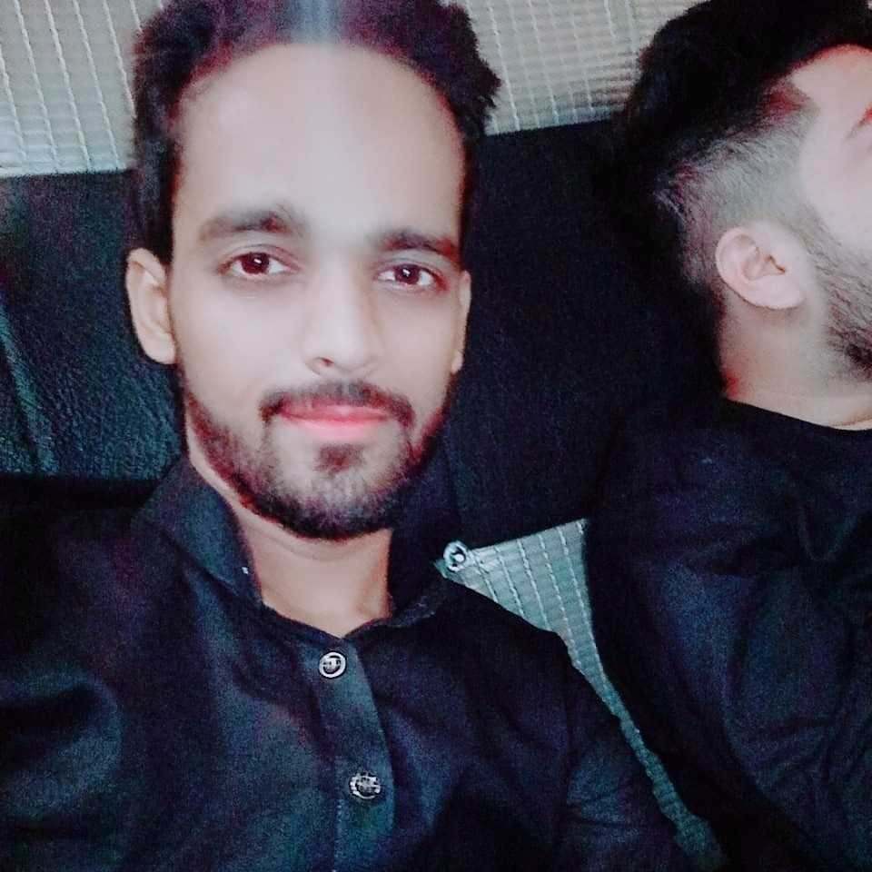 Searching Girlfreind Hai Koi Single Girl - Gentleman - HD Wallpaper 