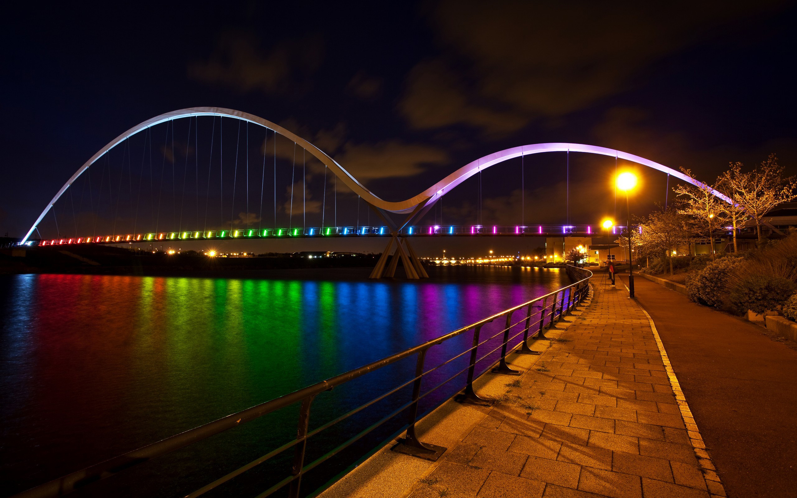 The World Is Beautiful, Rainbow, The Bridge Arc - Multicolor Bridge - HD Wallpaper 