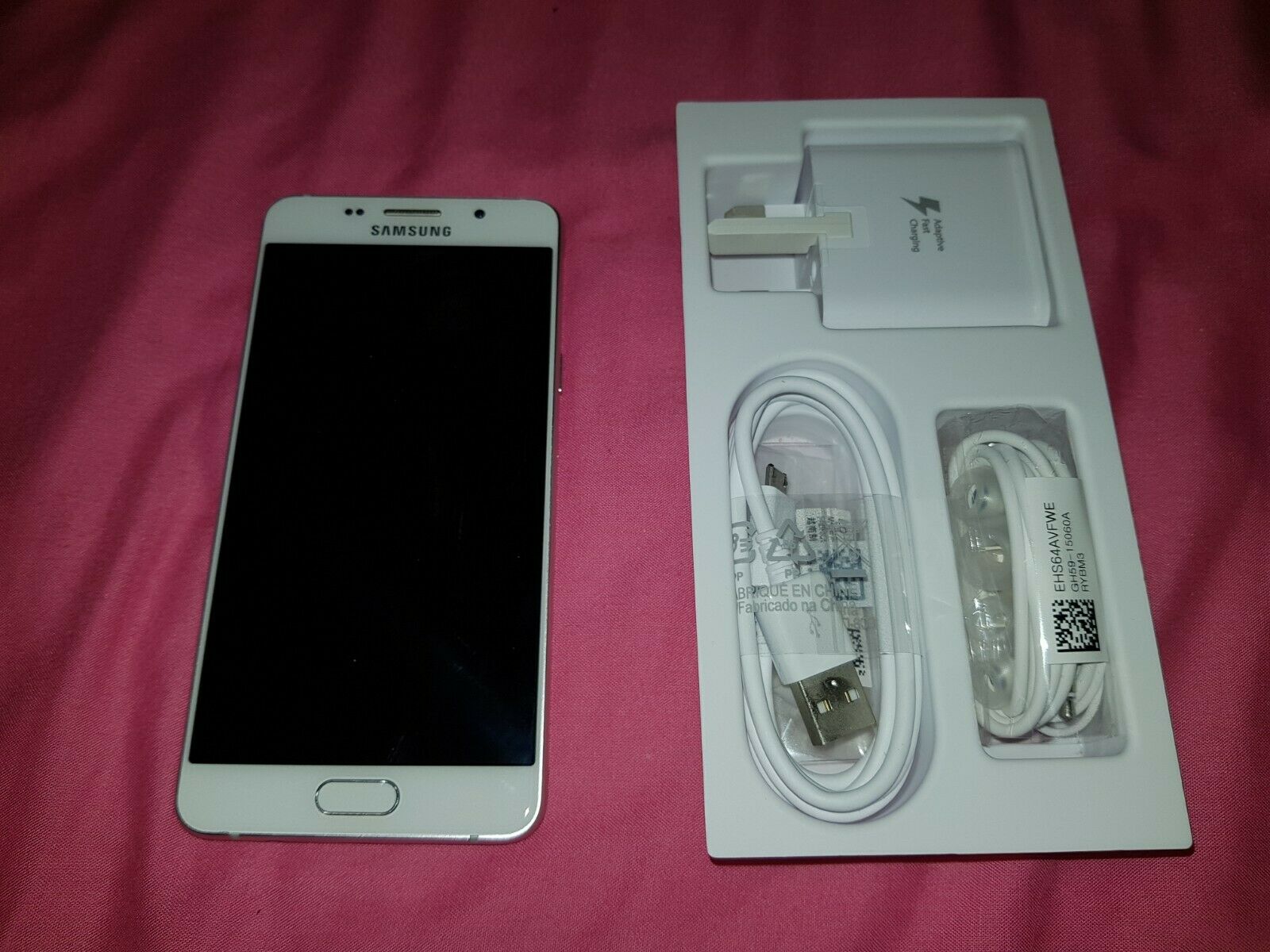 Feature Phone - HD Wallpaper 