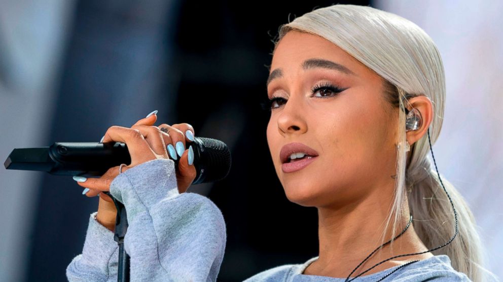 Ariana Grande - HD Wallpaper 