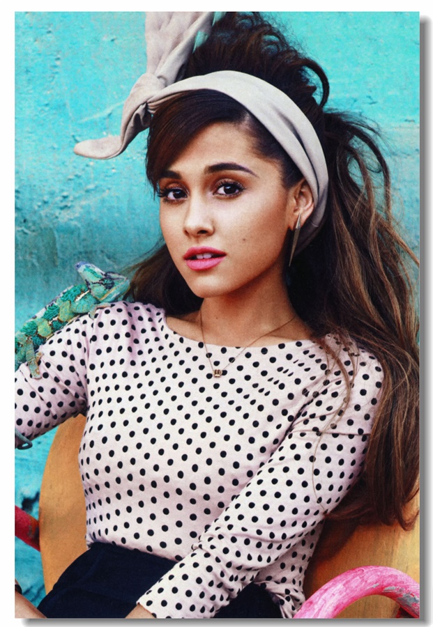 Ariana Grande Vogue Photos 2019 - HD Wallpaper 
